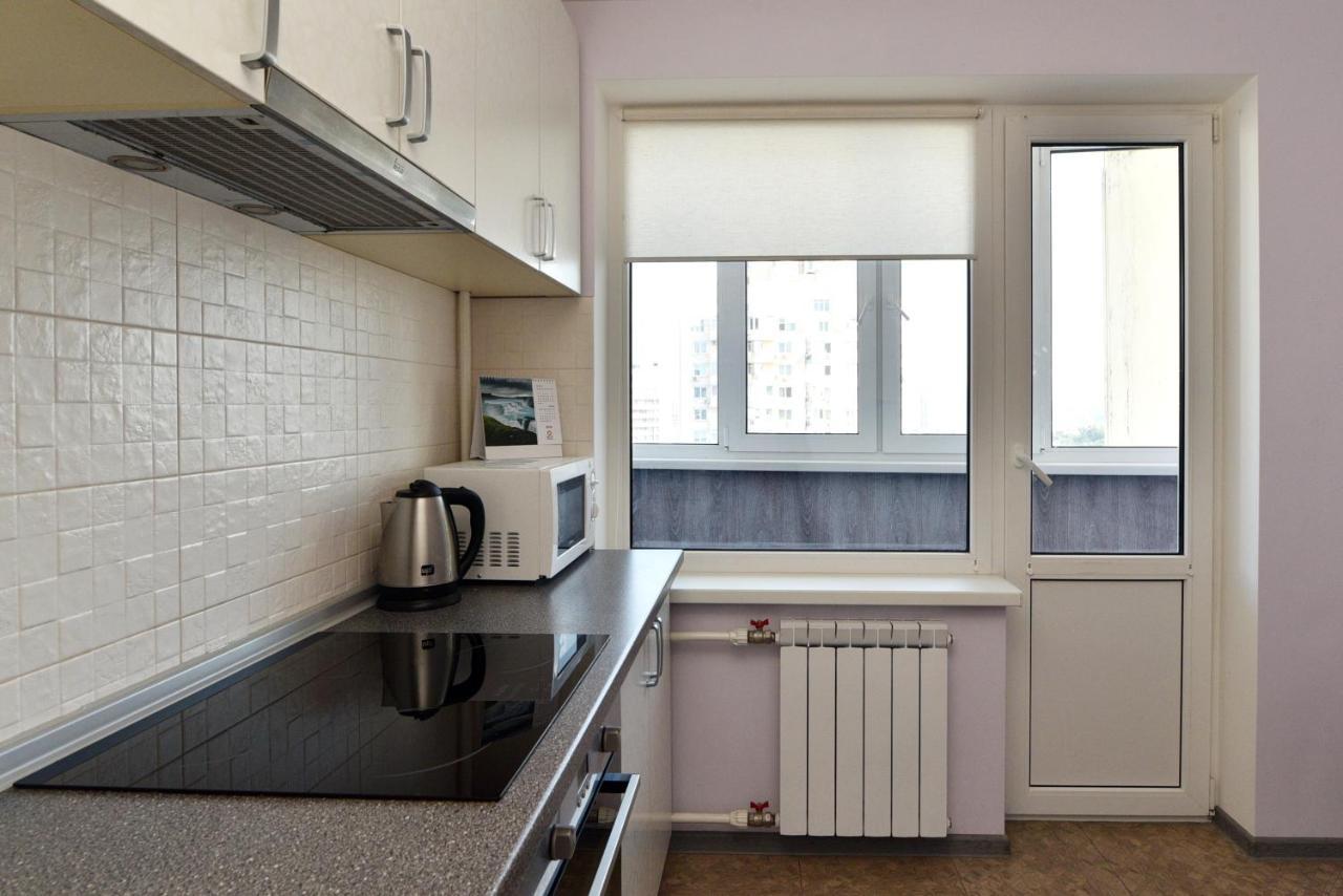 Apartament On Vasylia Lypkivskoho 24 Kiev Esterno foto
